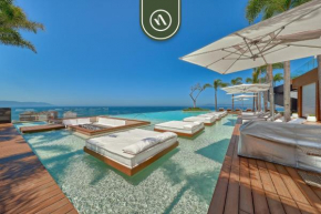 Luxury 1BR Condo with Rooftop Infinity Pool